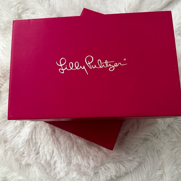 NIB LILLY PULITZER Julie Sneaker, Lilac Rose Just A Lil Jelly, Size 8.5 - Picture 4 of 6